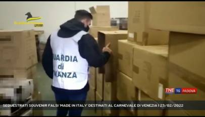 PADOVA | SEQUESTRATI SOUVENIR FALSI 'MADE IN ITALY' DESTINATI AL CARNEVALE DI VENEZIA