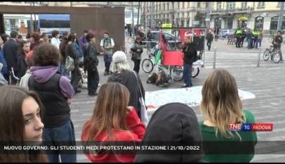 PADOVA | NUOVO GOVERNO: GLI STUDENTI MEDI PROTESTANO IN STAZIONE