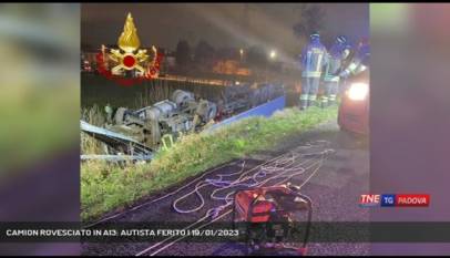 PADOVA | CAMION ROVESCIATO IN A13: AUTISTA FERITO